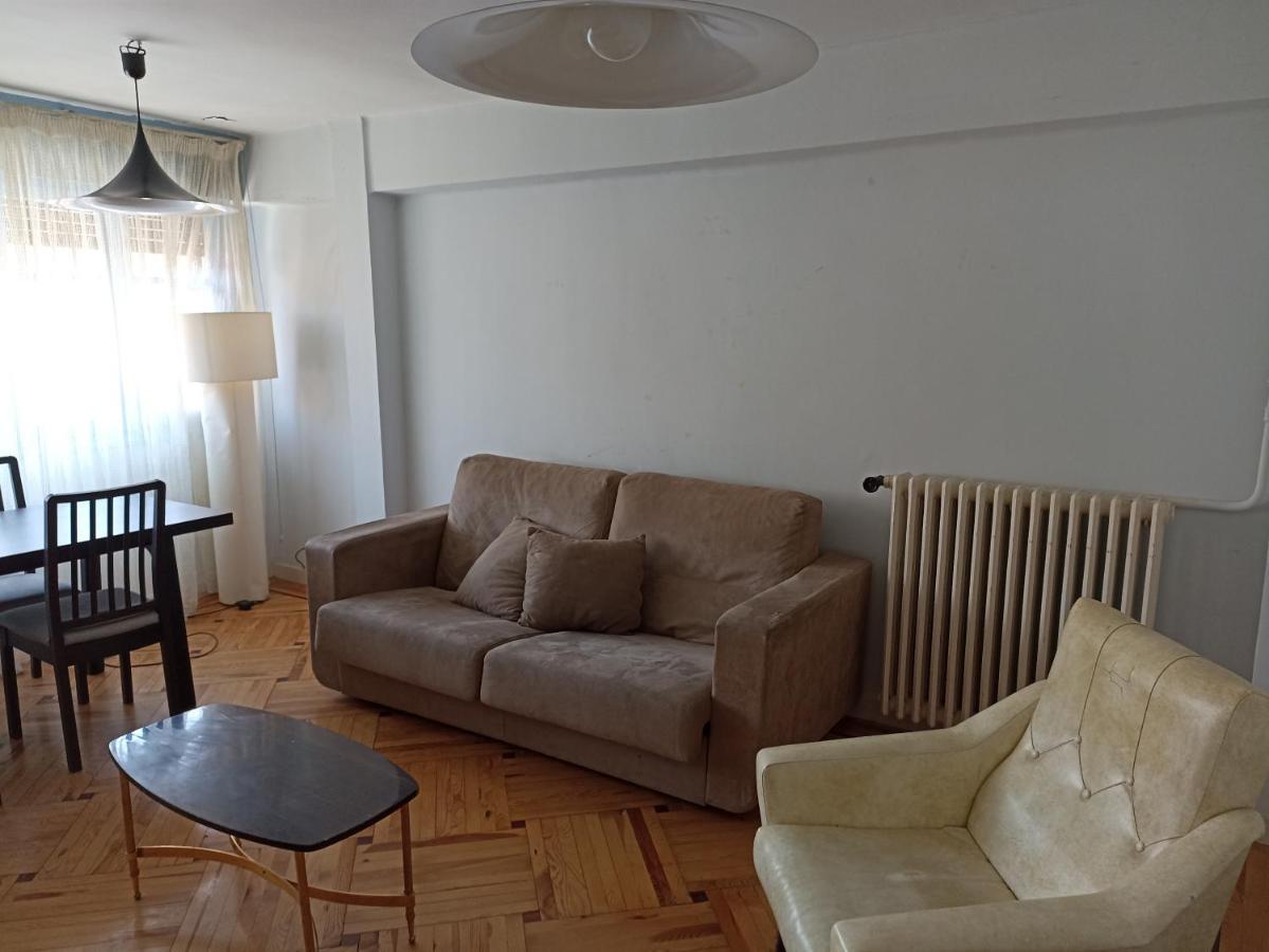 San Julian Apartment บูร์โกส ภายนอก รูปภาพ